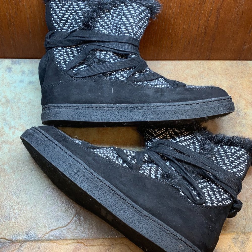 Rocket Dog Womens Black White Round Toe Ankle Top Lace Up Winter Boots Size 9 - Picture 4 of 8